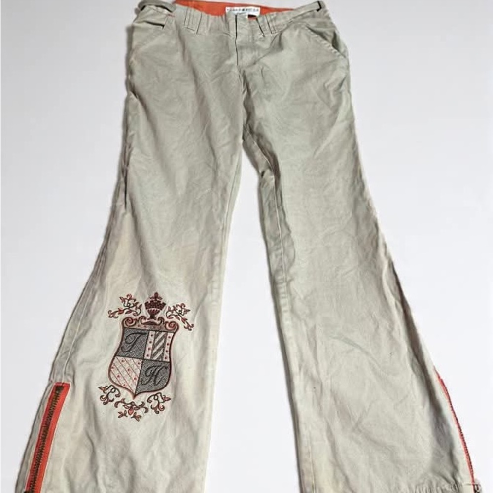 Tommy Hilfiger Khaki Pants- Size 6Petite - Crest Embroidery+ Zipper Detail✨